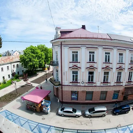 Прекрасная Квартира В Самом Центре Ternopil Exterior photo